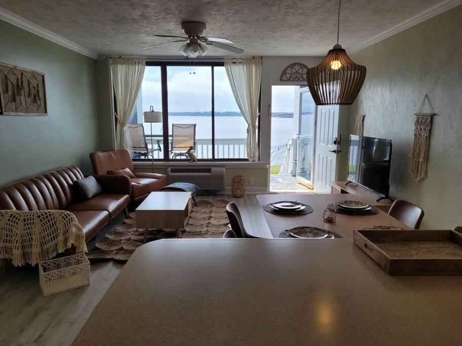 Romantic Getaway Bayside Panacea Exterior photo